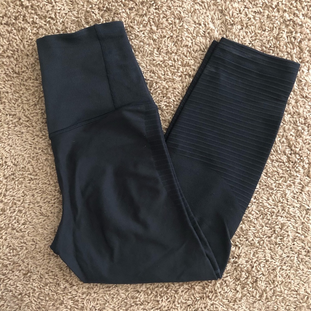 NIKE Dri-Fit 3/4 Length Leggings